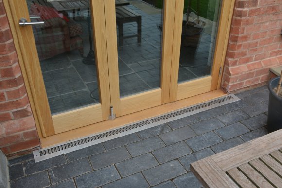 Level threshold detail - Victorian Lodge Extension